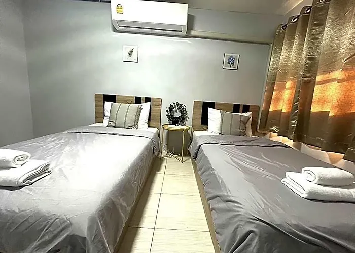 Sukhumvit Soi 12: 3 Bed / 2 Bath For 7 Ppl Group 2*